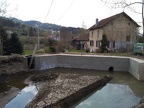 Remise en eau après crépissage du mur.